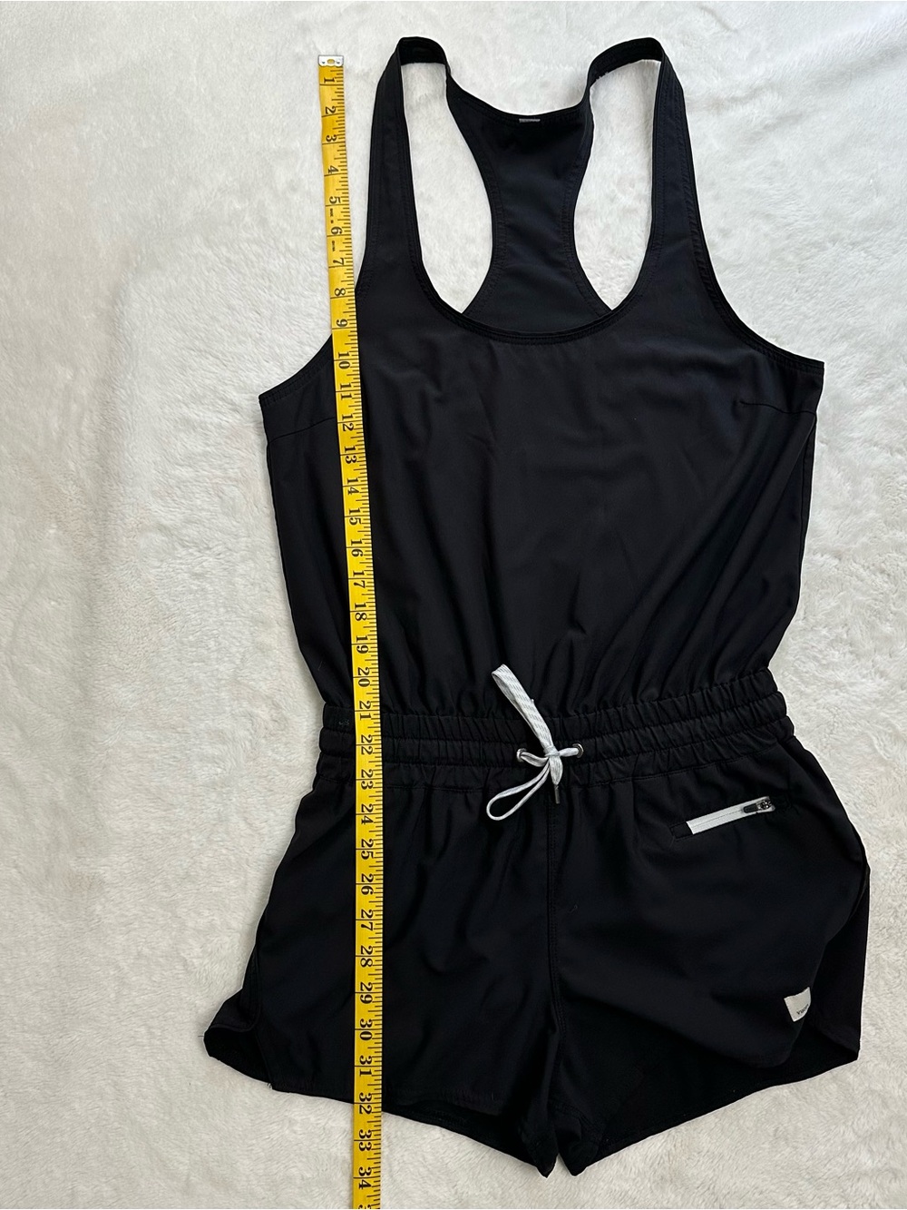 Vuori Clementine Romper Black Size Small Great Condition - Picture 9 of 12